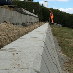 Opbygning af støttemur i Hjørring