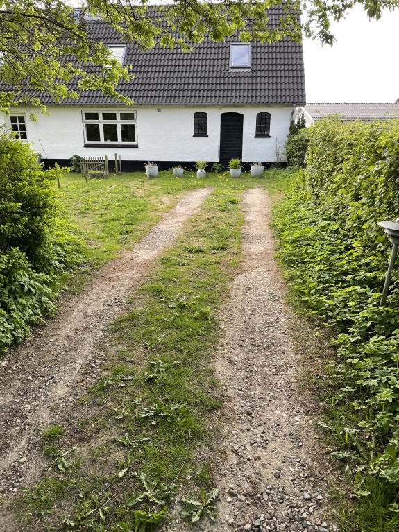 Sten til ny indkørsel